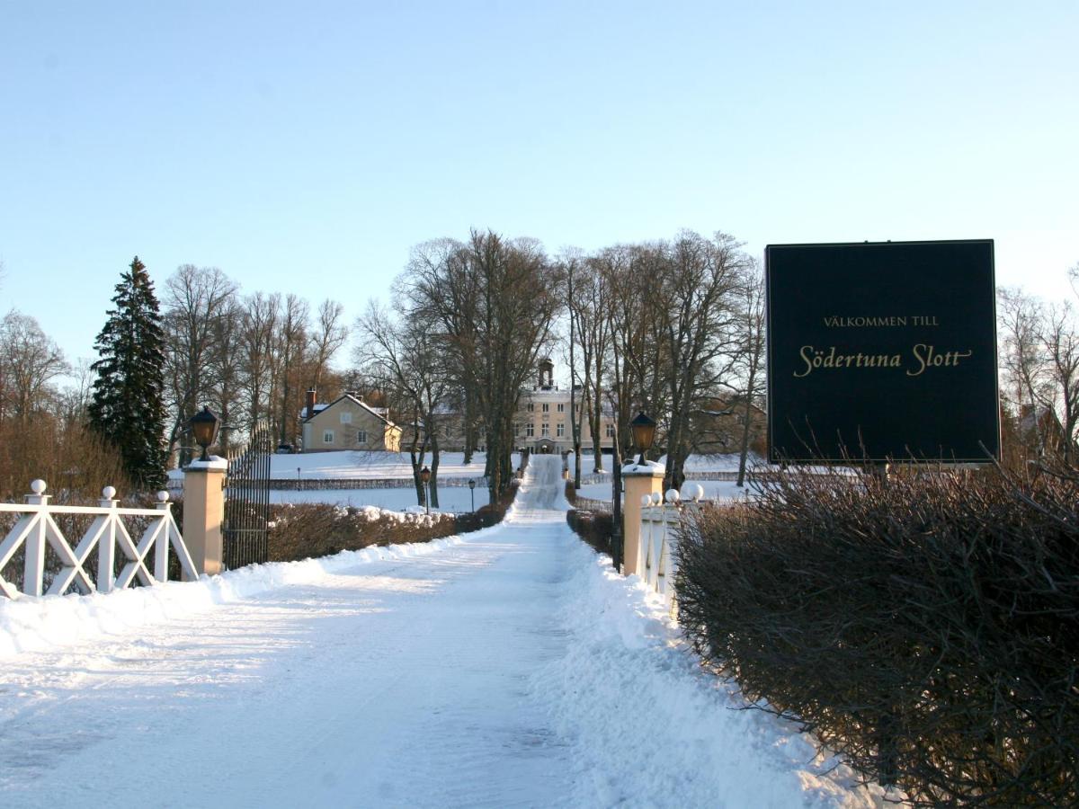 Soedertuna Slott Gnesta Exterior foto